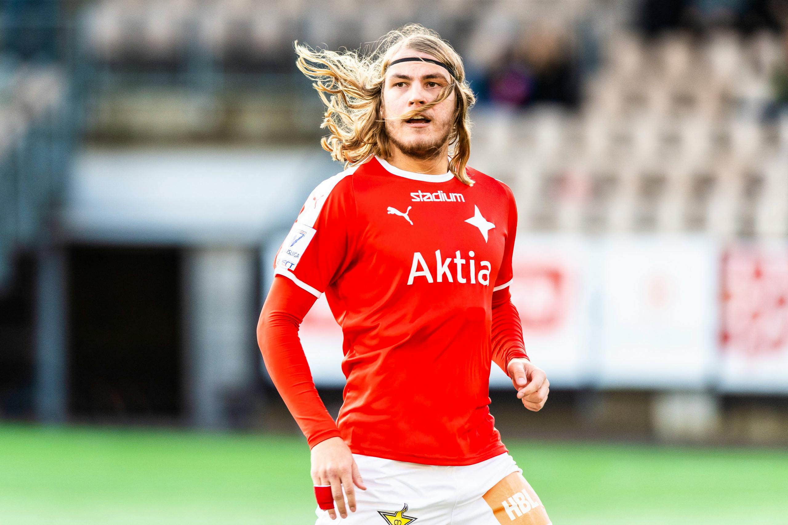 Tuukka Andberg fortsätter i HIFK:s försvar